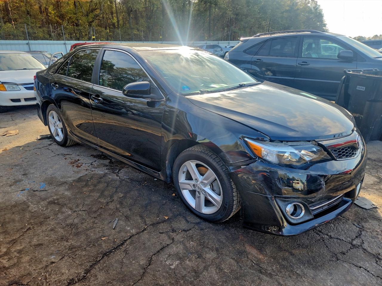 2013 TOYOTA CAMRY