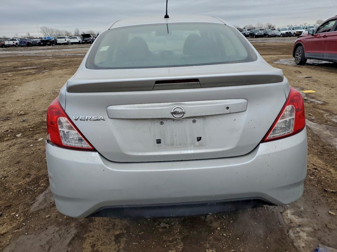 2018 NISSAN VERSA