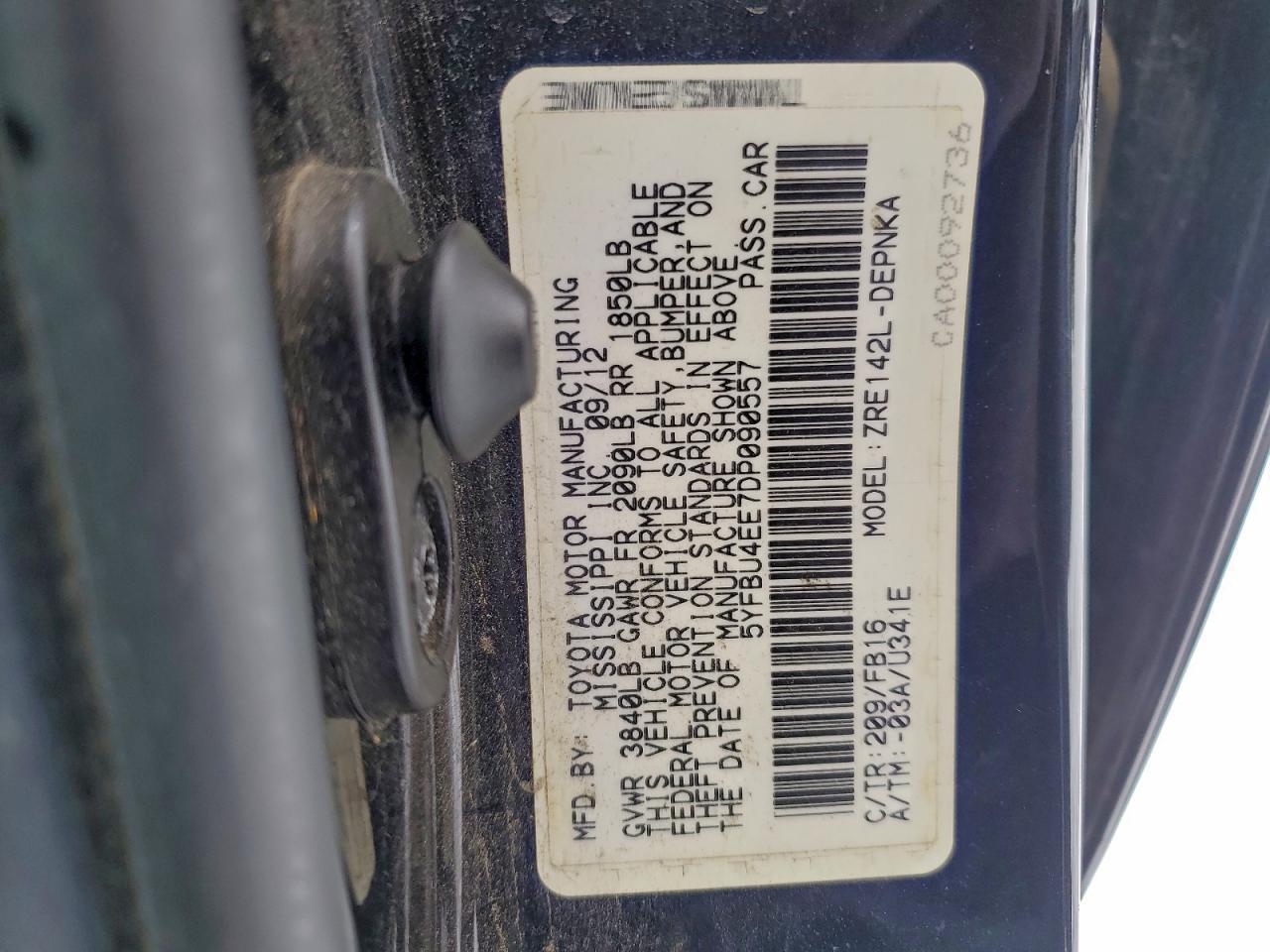 2013 TOYOTA COROLLA