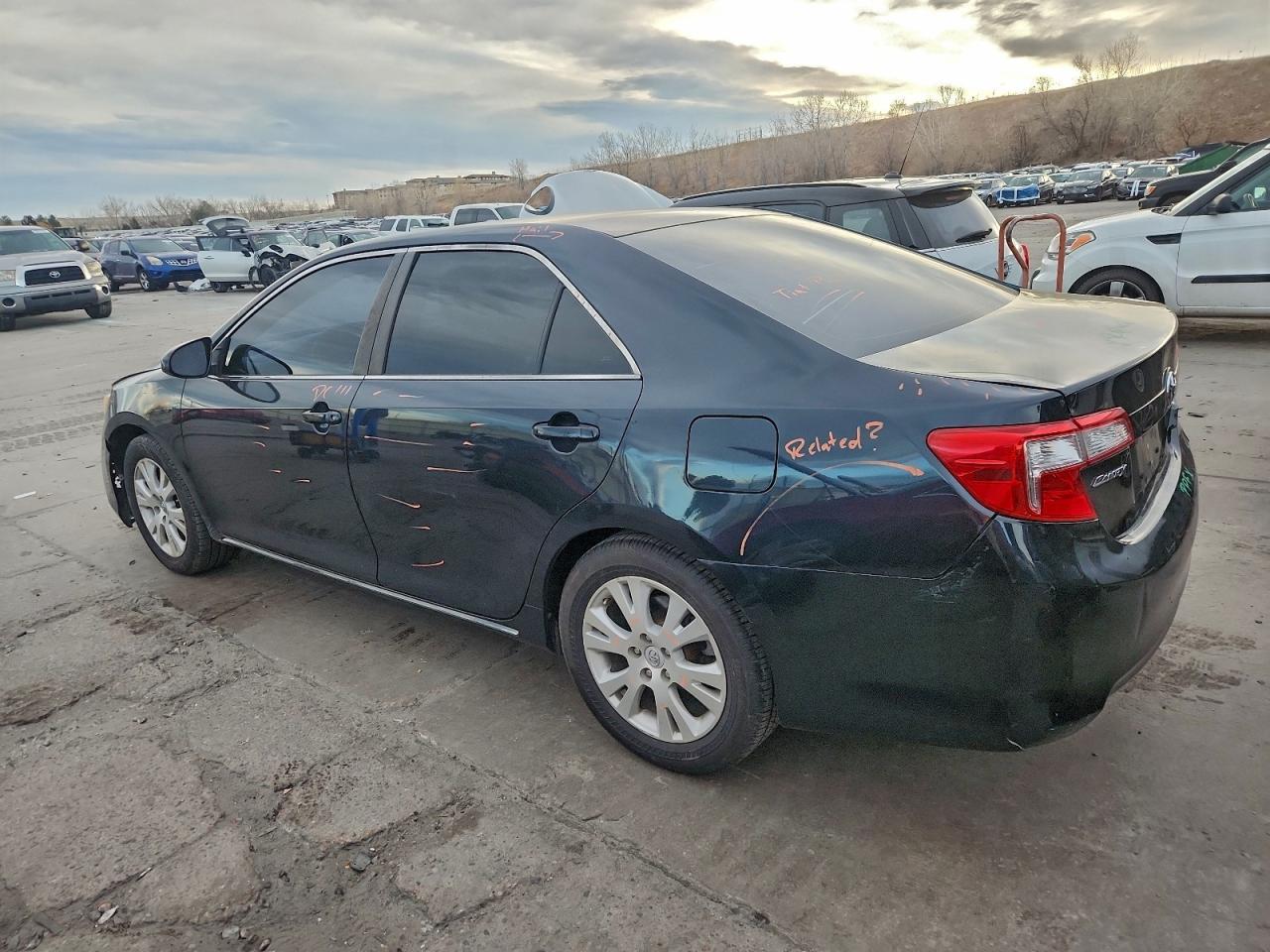 2012 TOYOTA CAMRY
