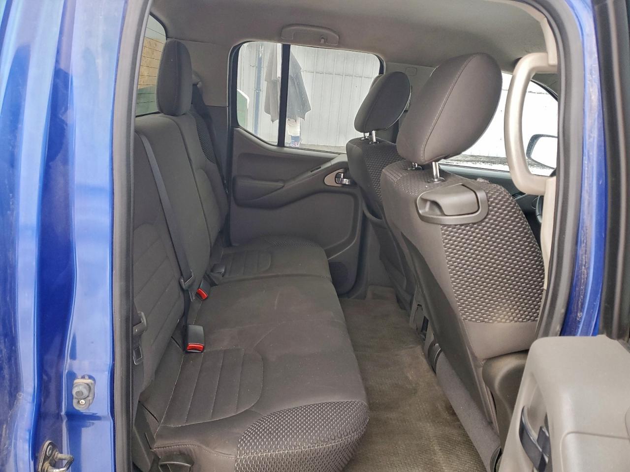 2012 NISSAN Frontier
