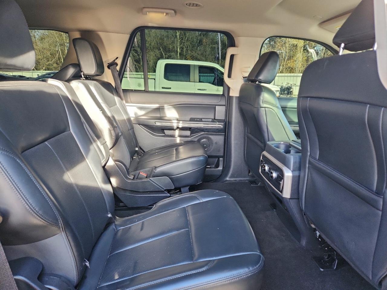 2022 FORD Expedition