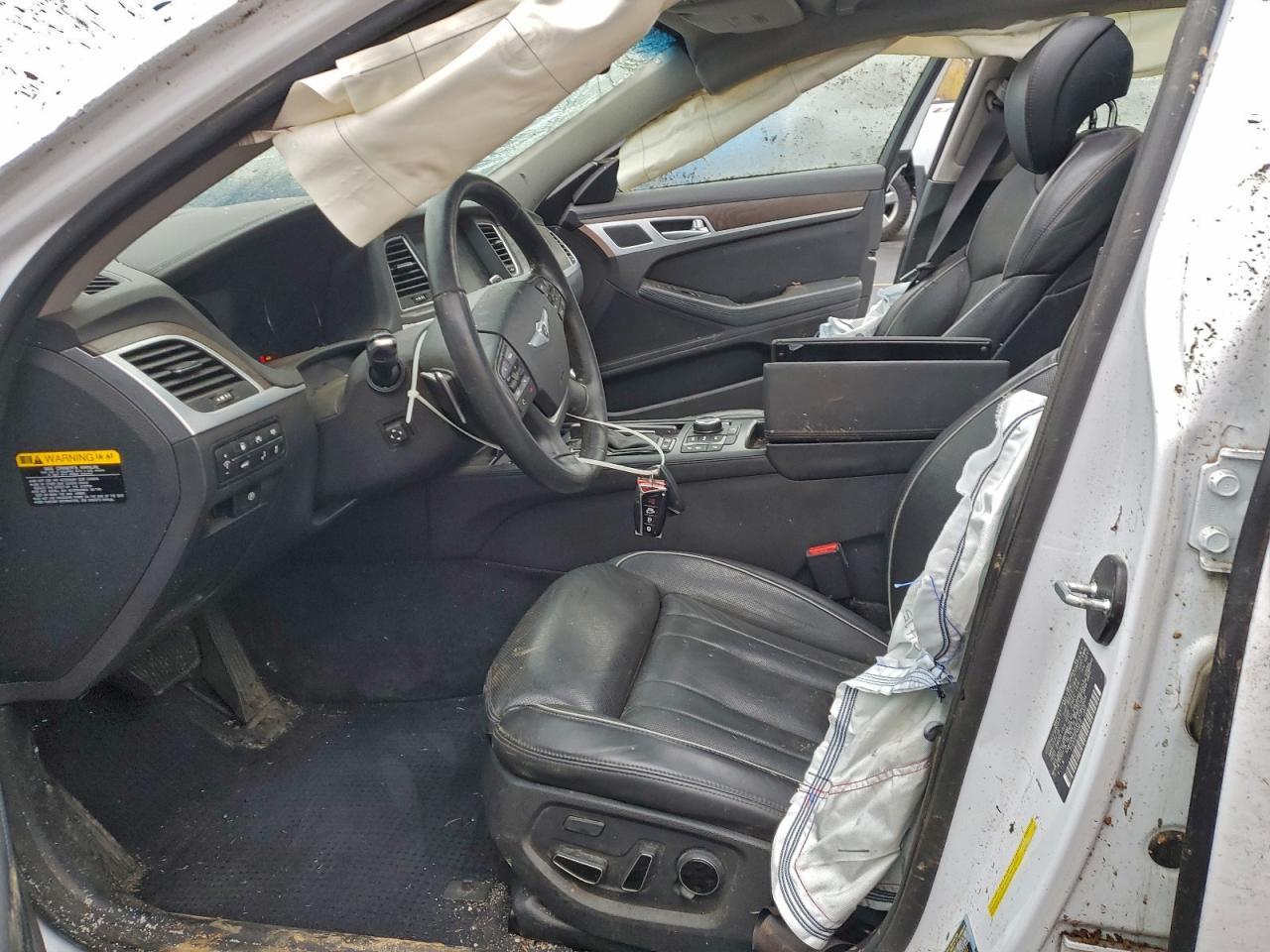 2015 HYUNDAI GENESIS