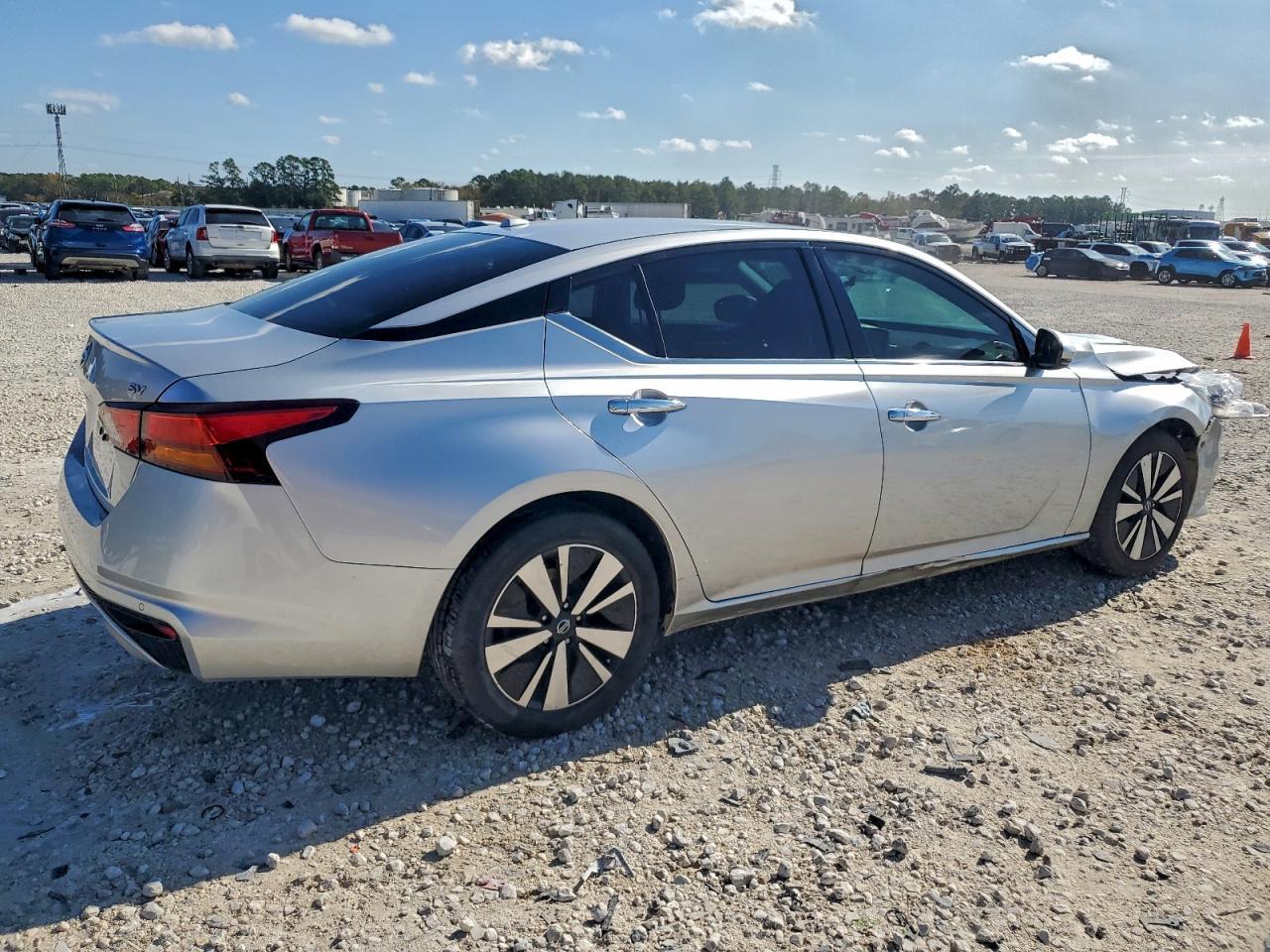 2019 NISSAN ALTIMA