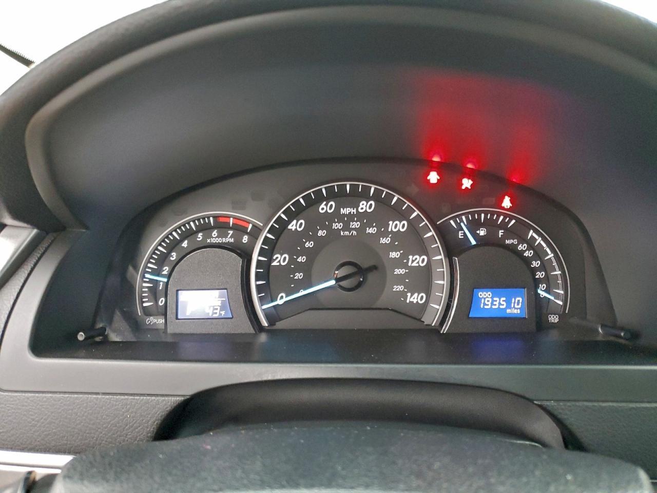 2012 TOYOTA CAMRY