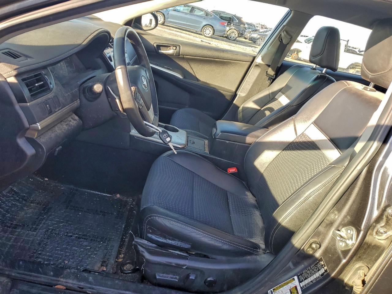 2014 TOYOTA CAMRY