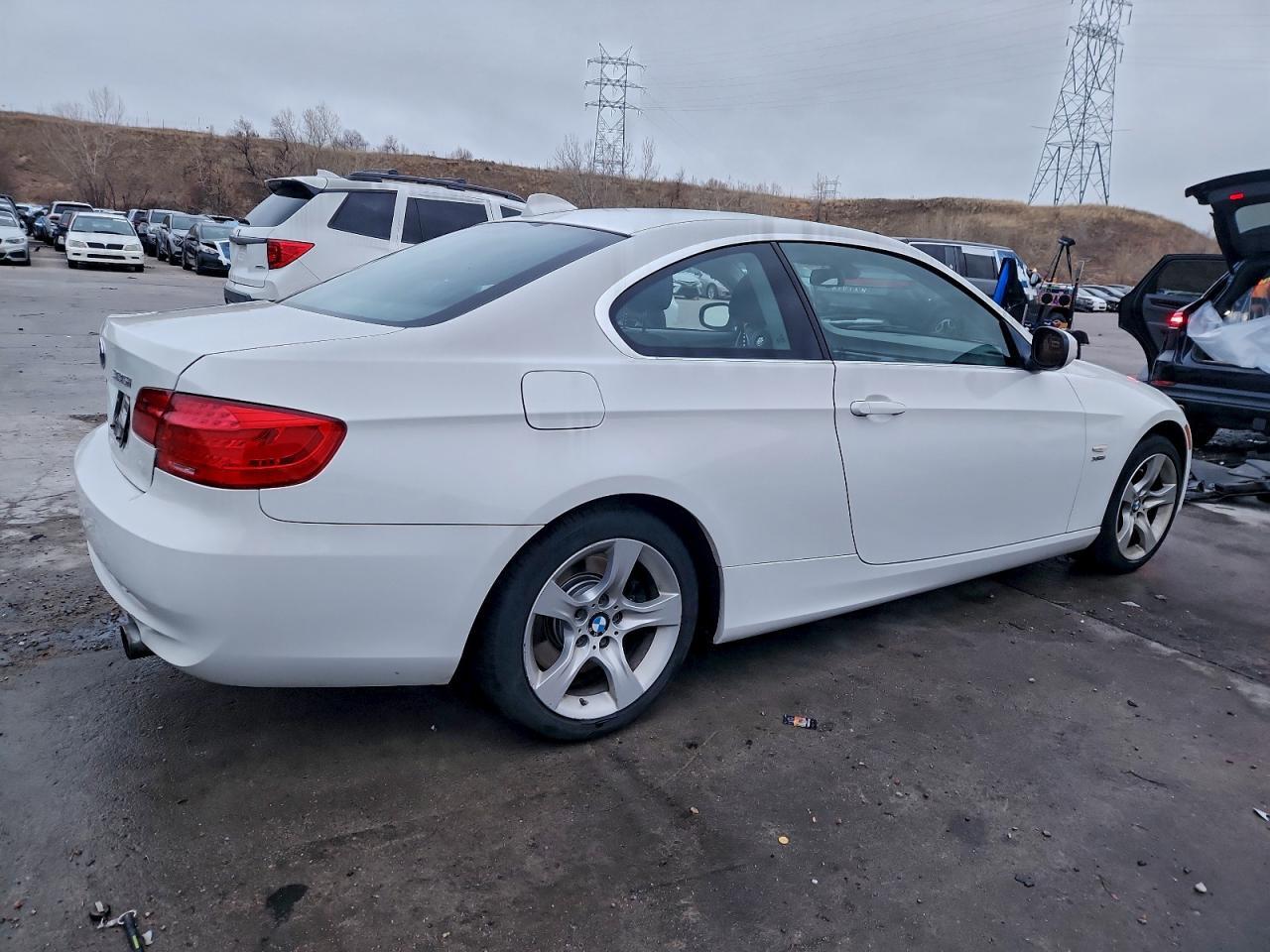 2011 BMW 3 SERIES