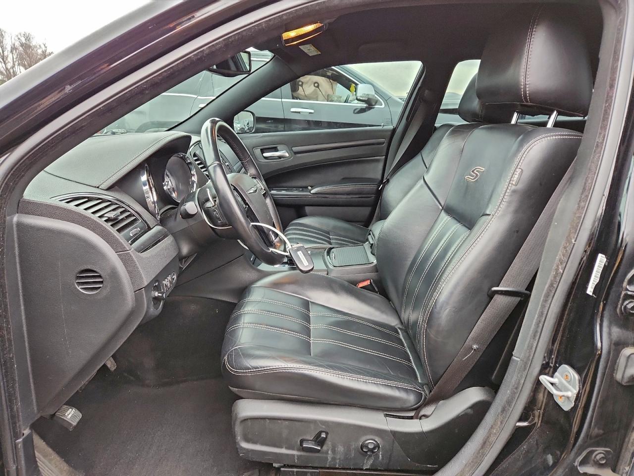 2013 CHRYSLER 300