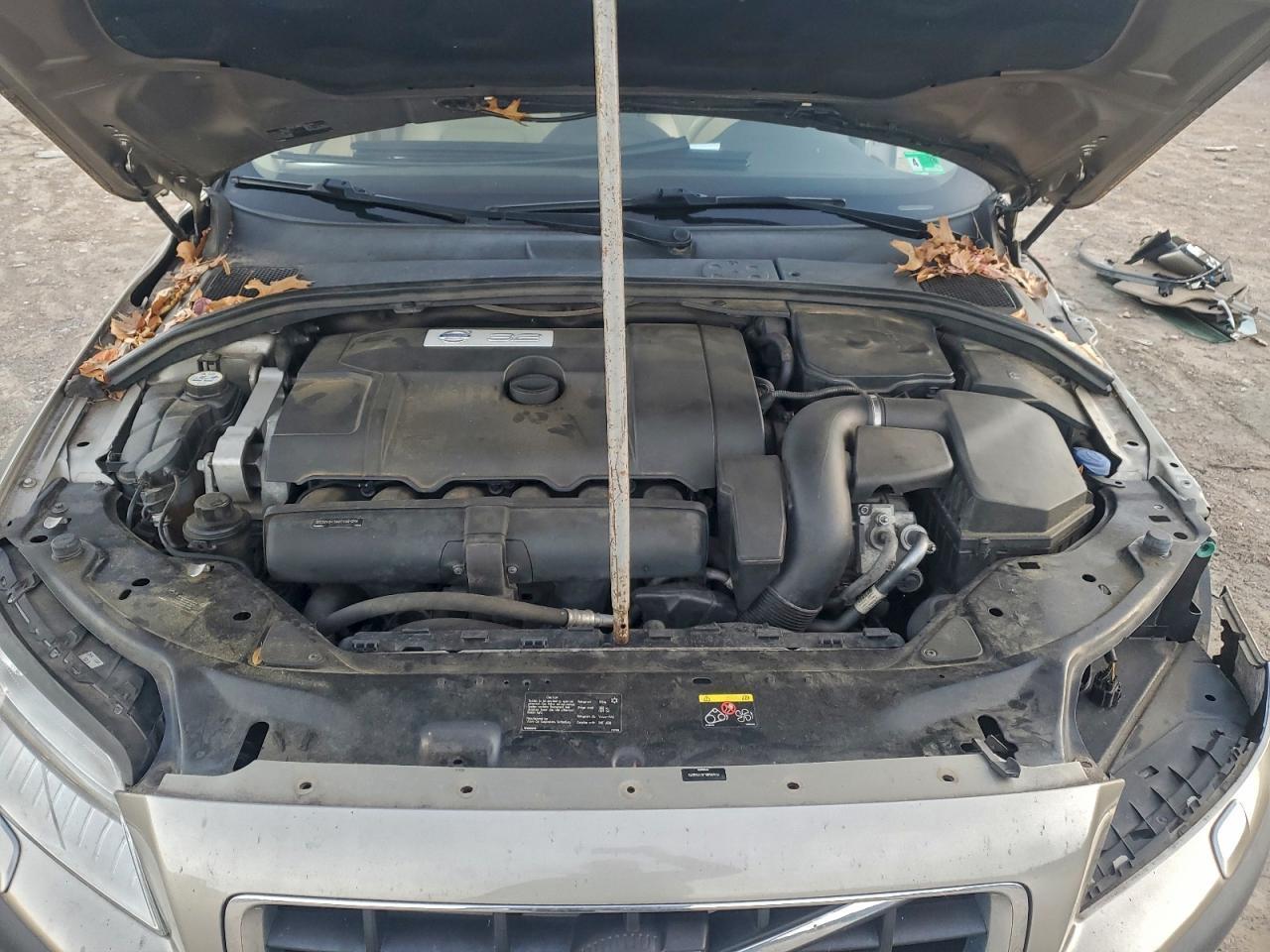 2012 VOLVO XC70
