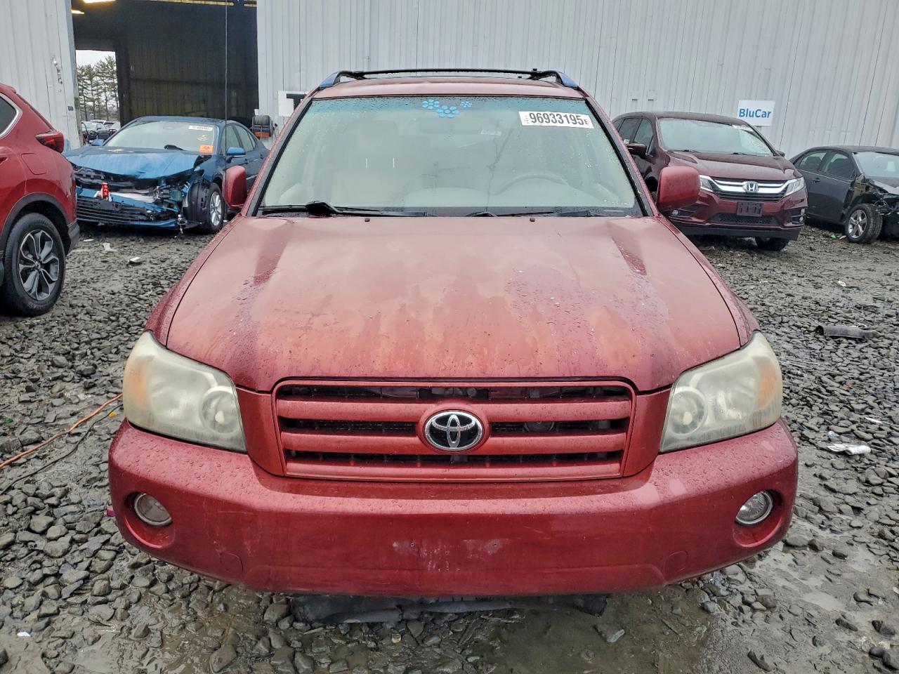 2005 TOYOTA HIGHLANDER