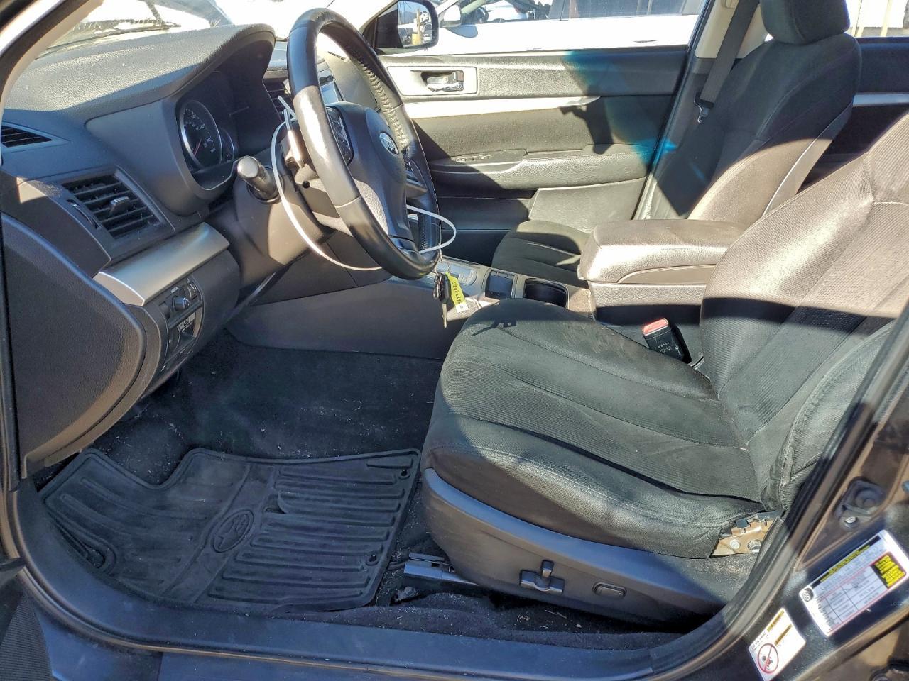 2013 SUBARU Legacy
