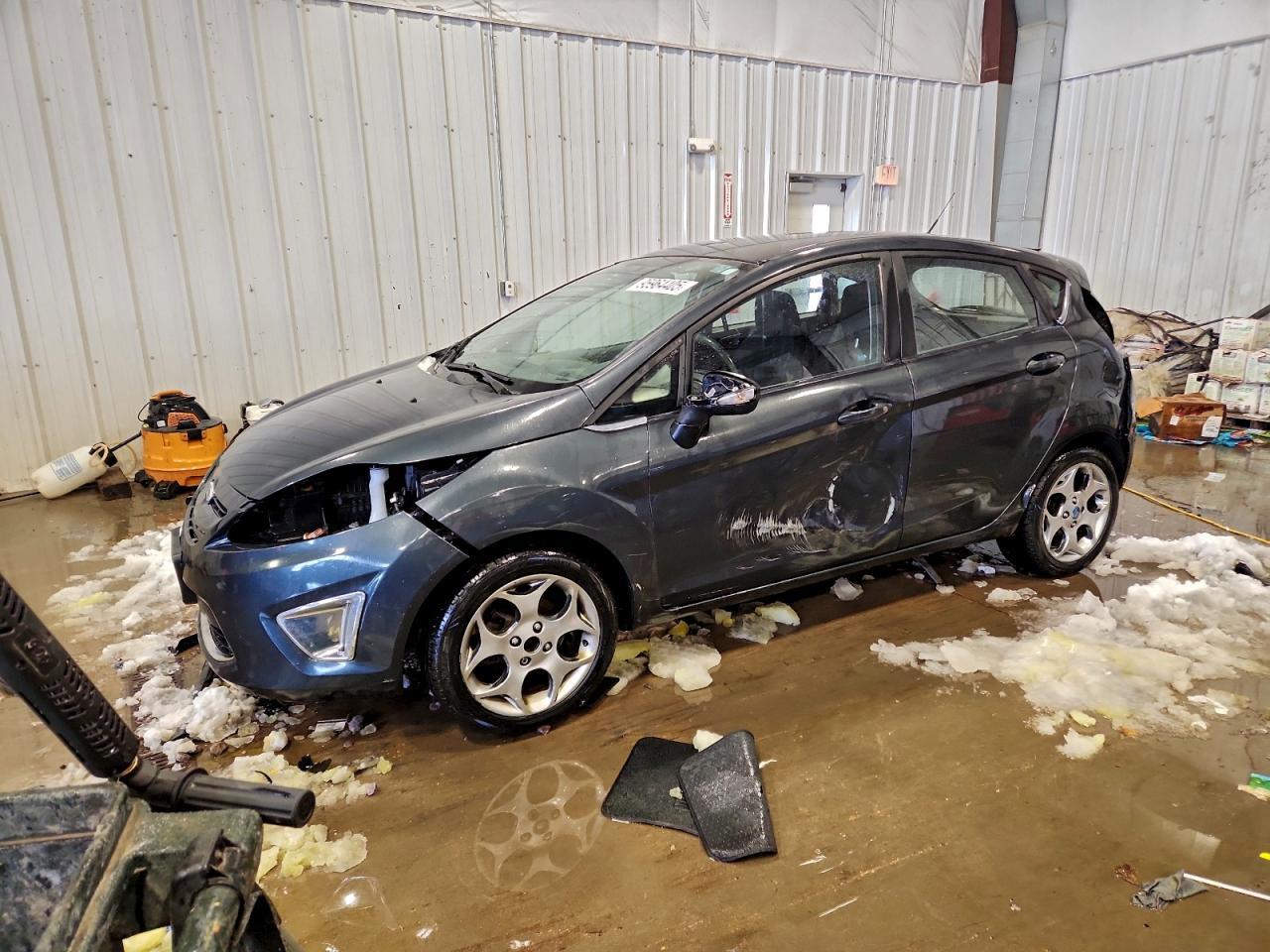2011 FORD Fiesta