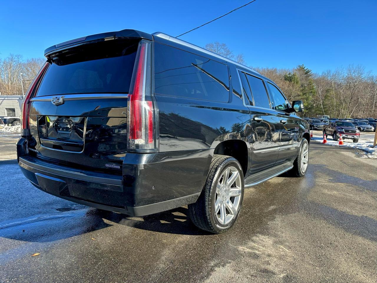 2019 CADILLAC Escalade ESV