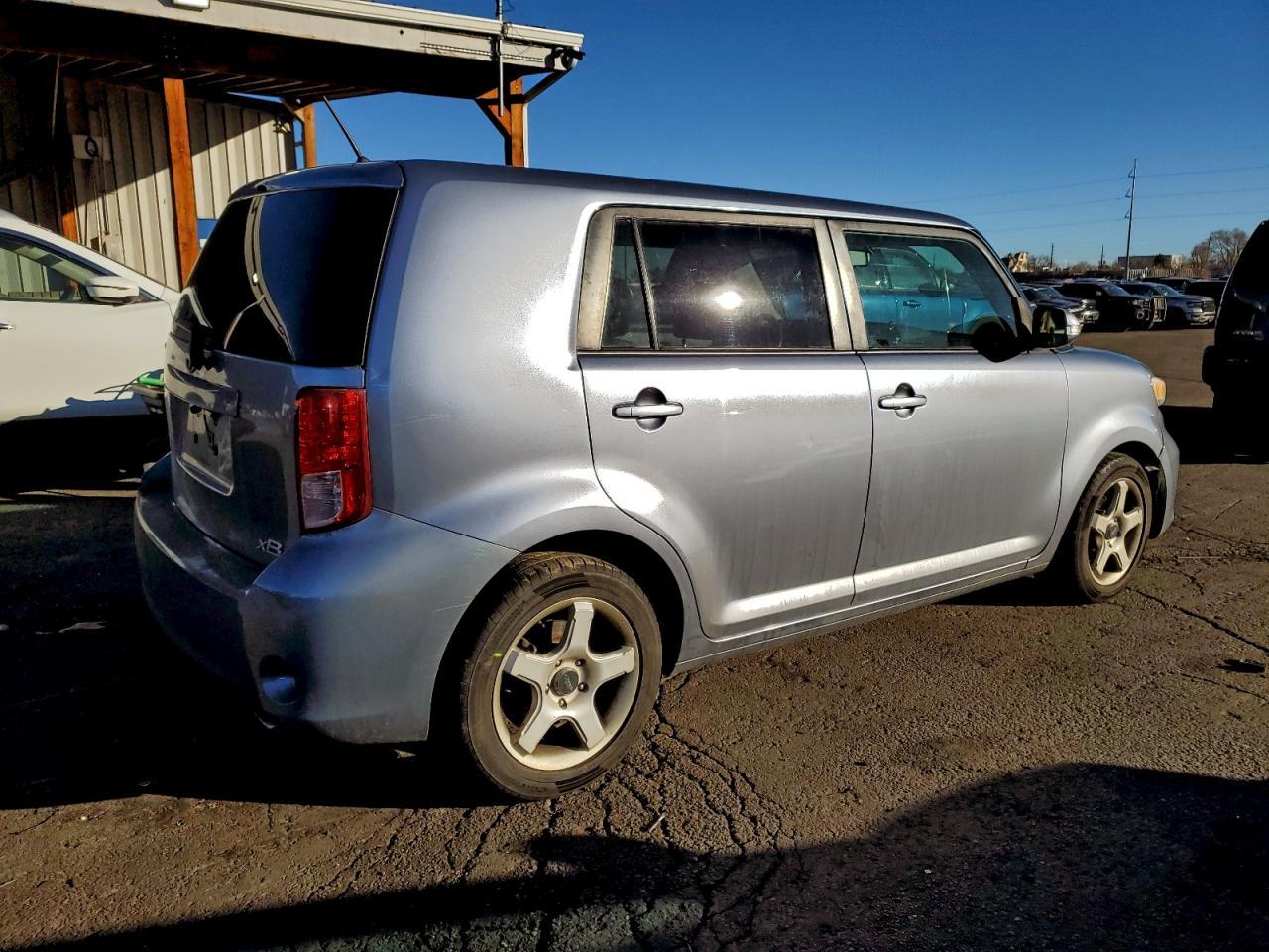 2011 TOYOTA SCION