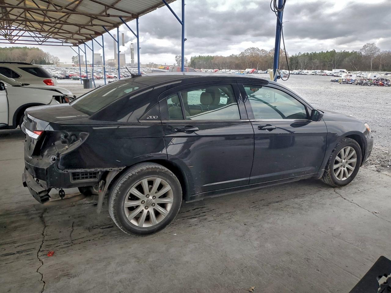 2011 CHRYSLER 200