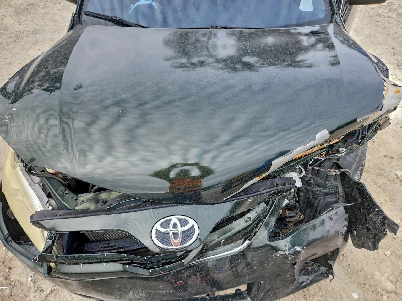 2011 TOYOTA CAMRY