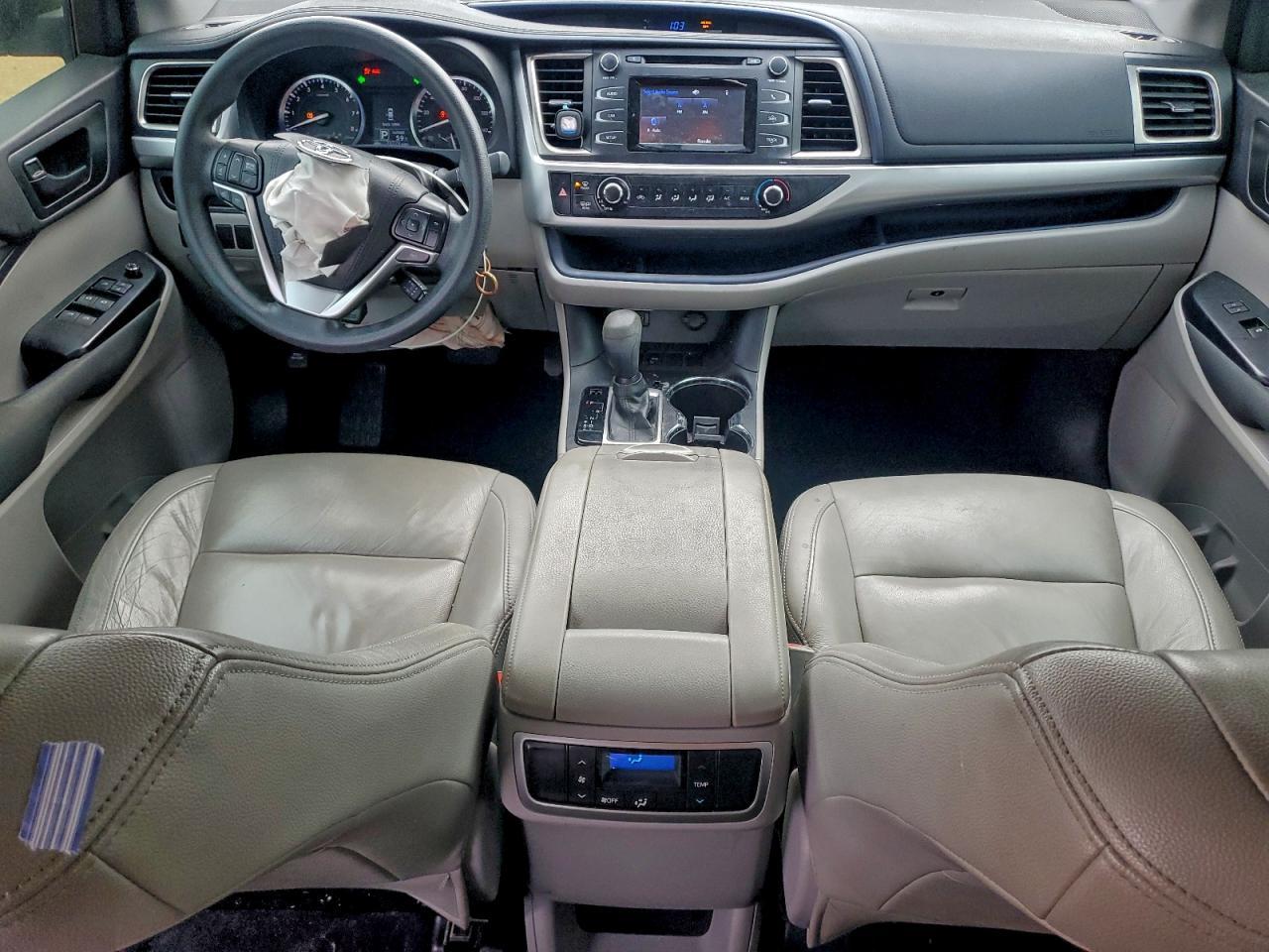 2016 TOYOTA HIGHLANDER