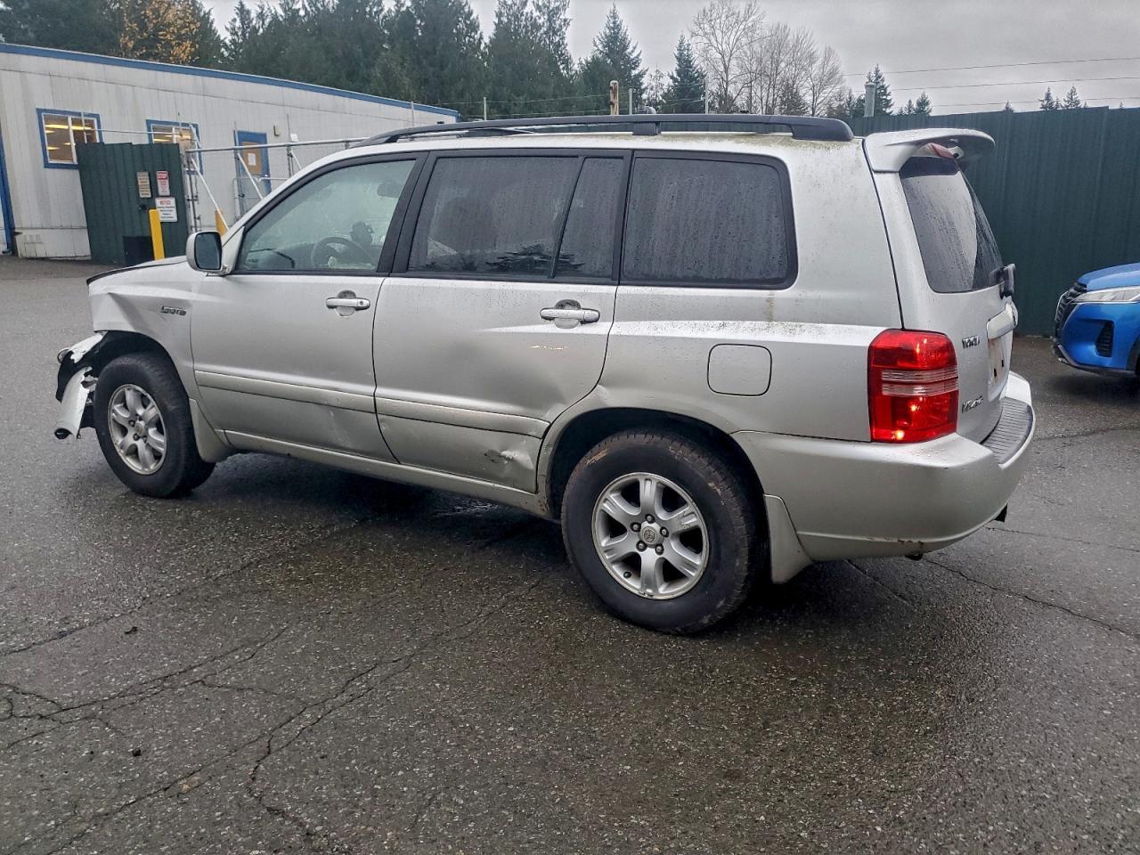 2001 TOYOTA HIGHLANDER