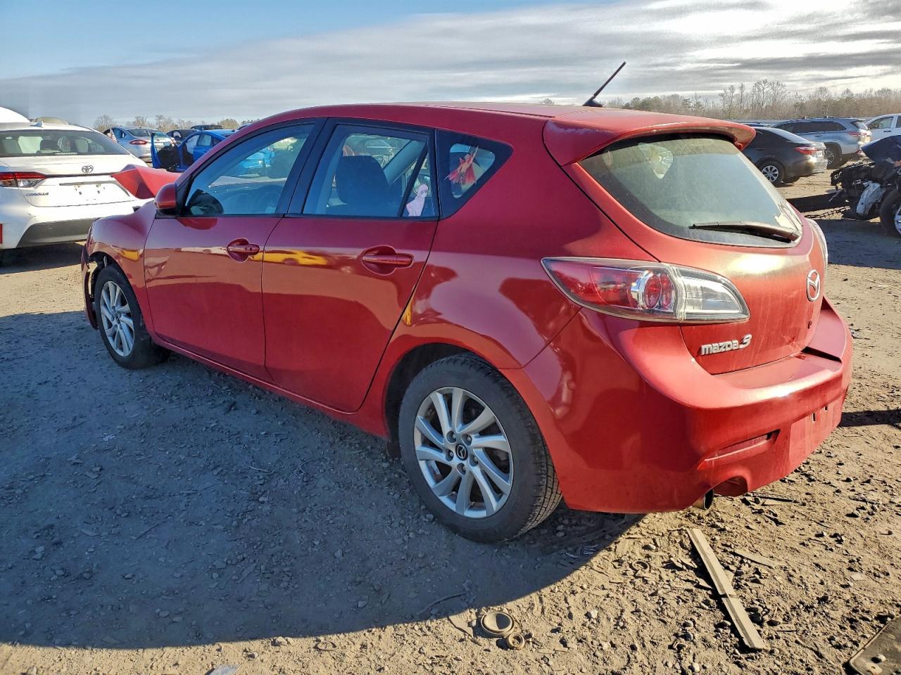 2013 MAZDA 3