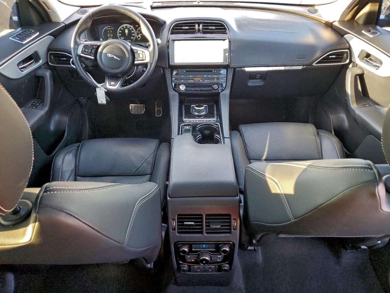 2017 JAGUAR F-Pace