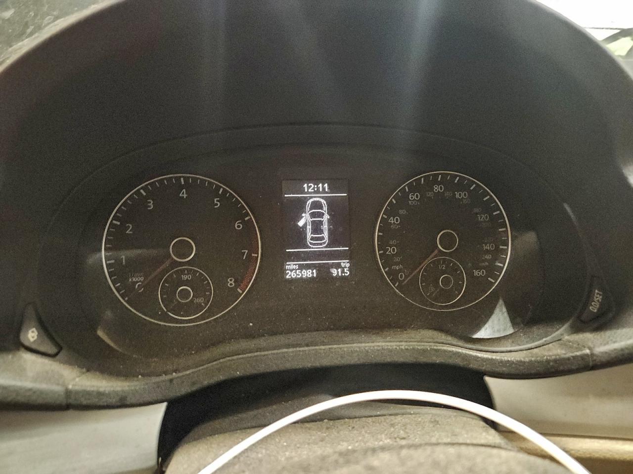 2012 VOLKSWAGEN Passat
