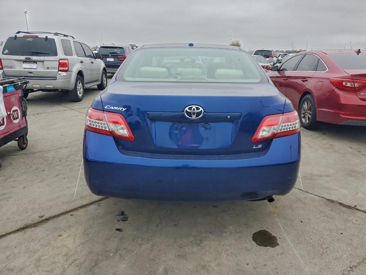 2011 TOYOTA CAMRY