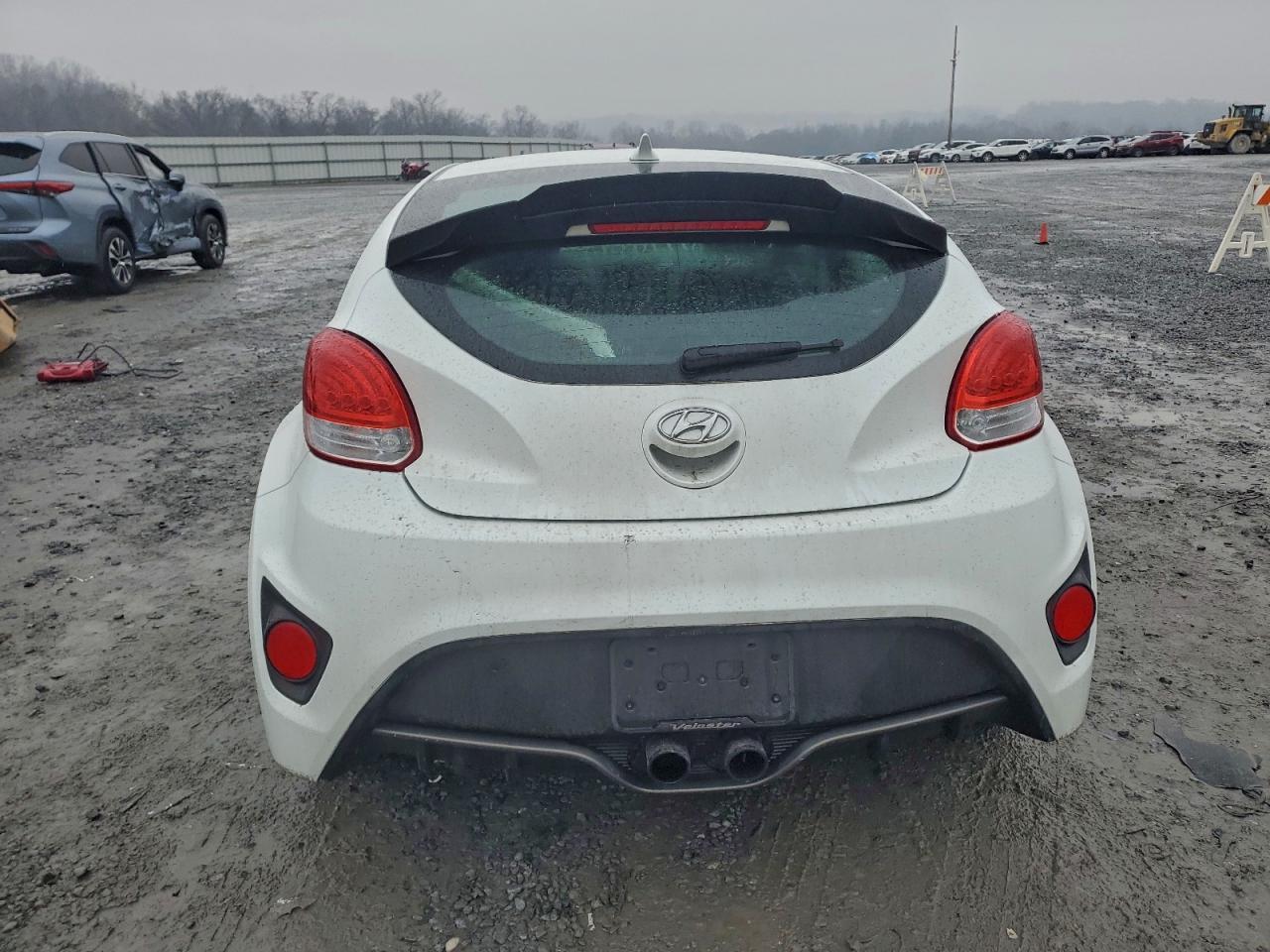 2013 HYUNDAI VELOSTER