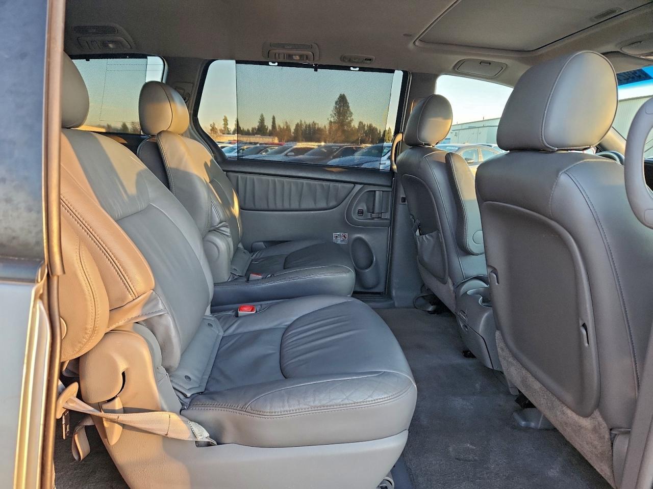 2007 TOYOTA SIENNA