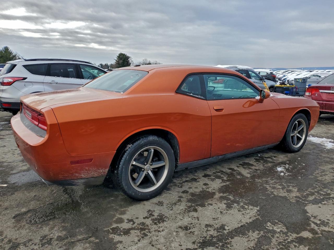 2011 DODGE Challenger