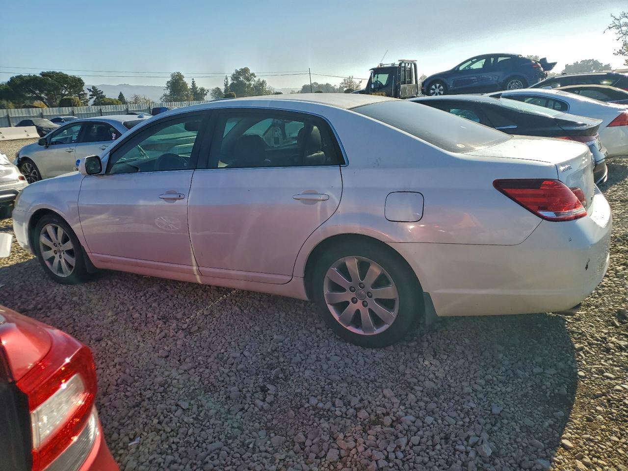2005 TOYOTA Avalon