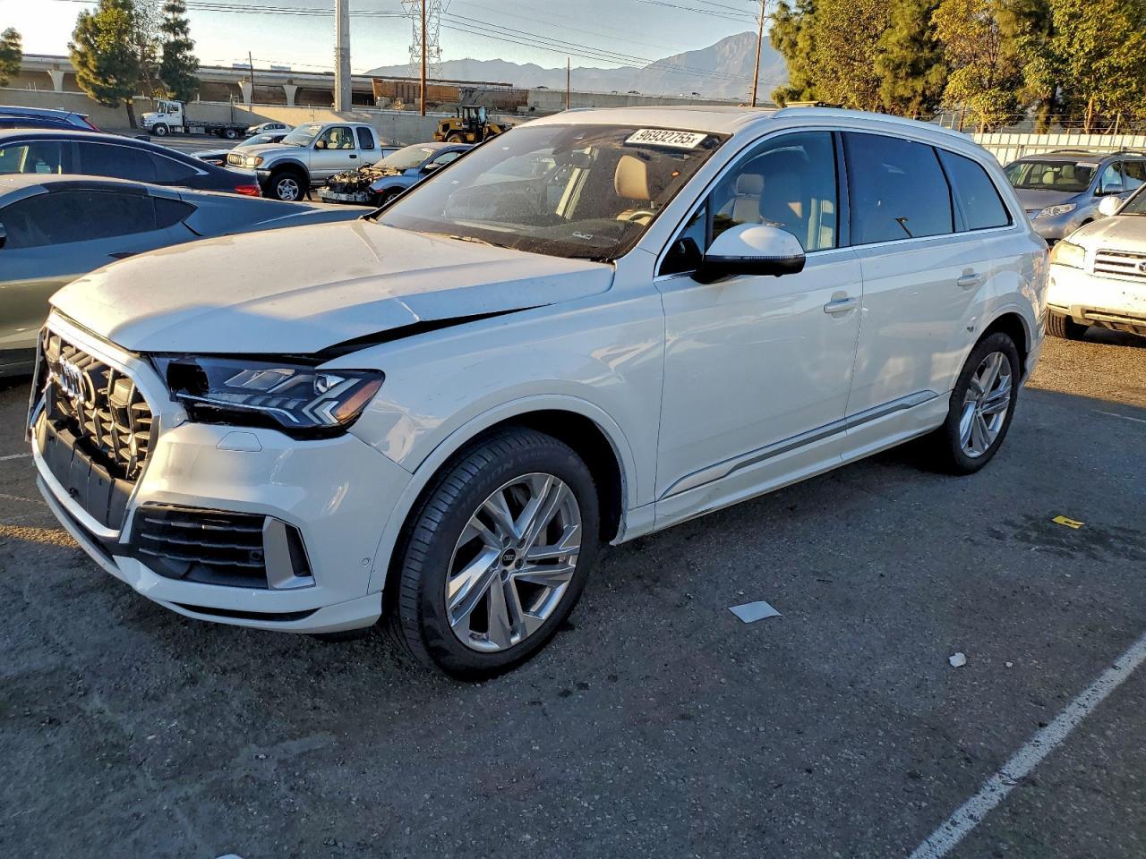 2023 AUDI Q7