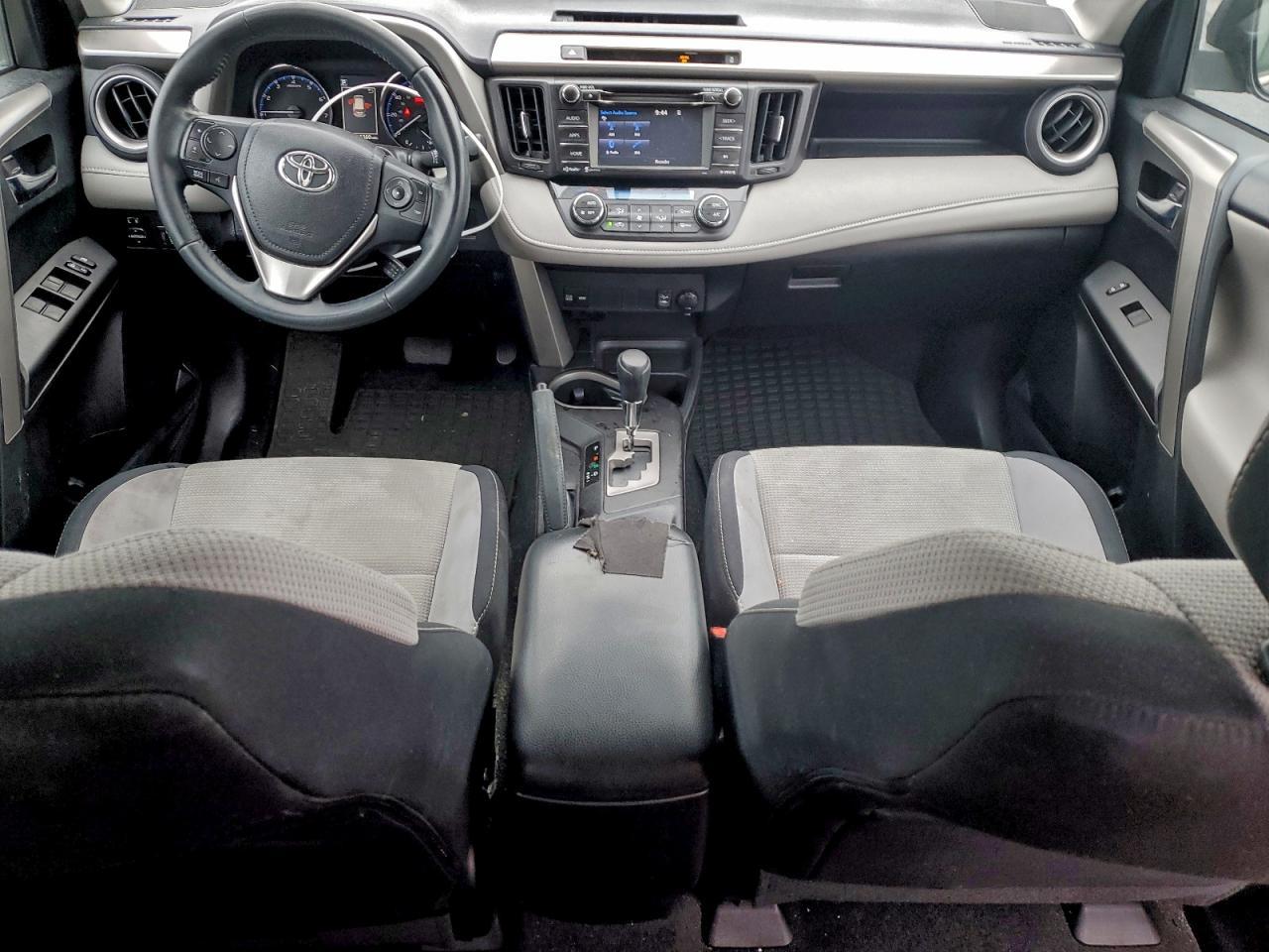 2016 TOYOTA RAV4