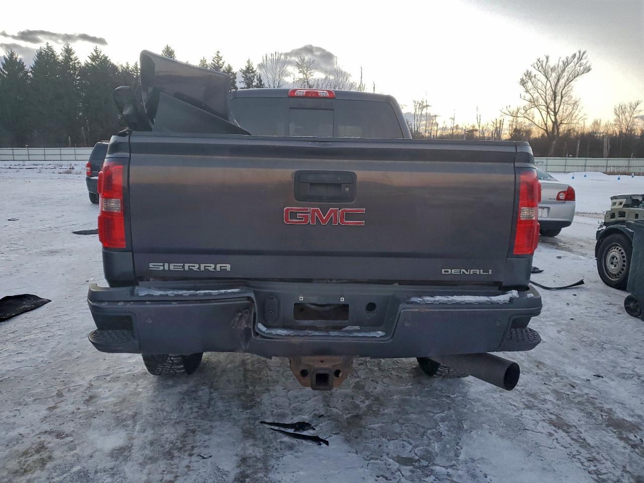 2015 GMC Sierra