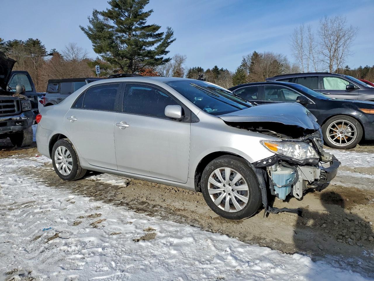 2013 TOYOTA COROLLA