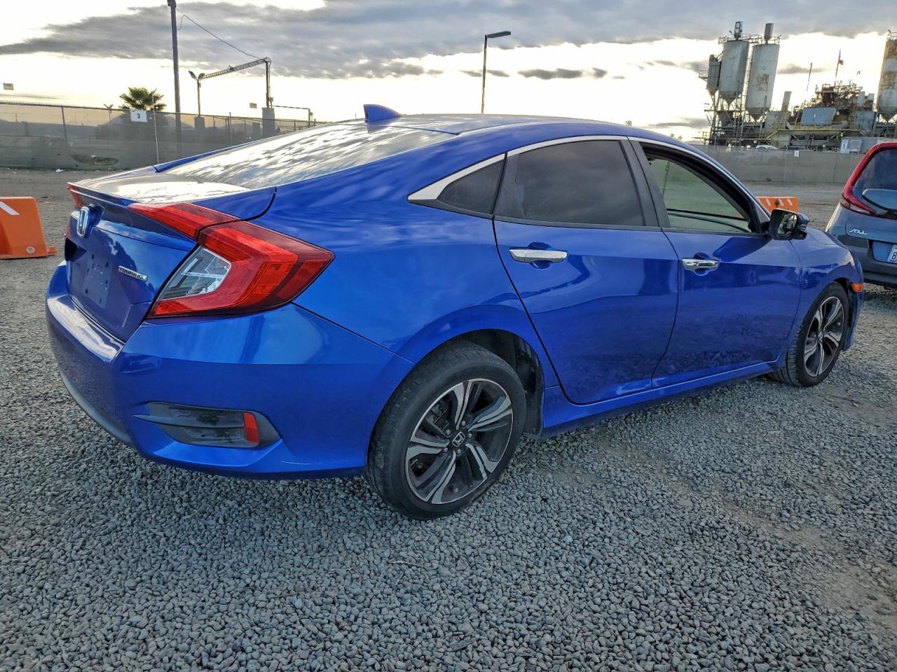 2016 HONDA CIVIC