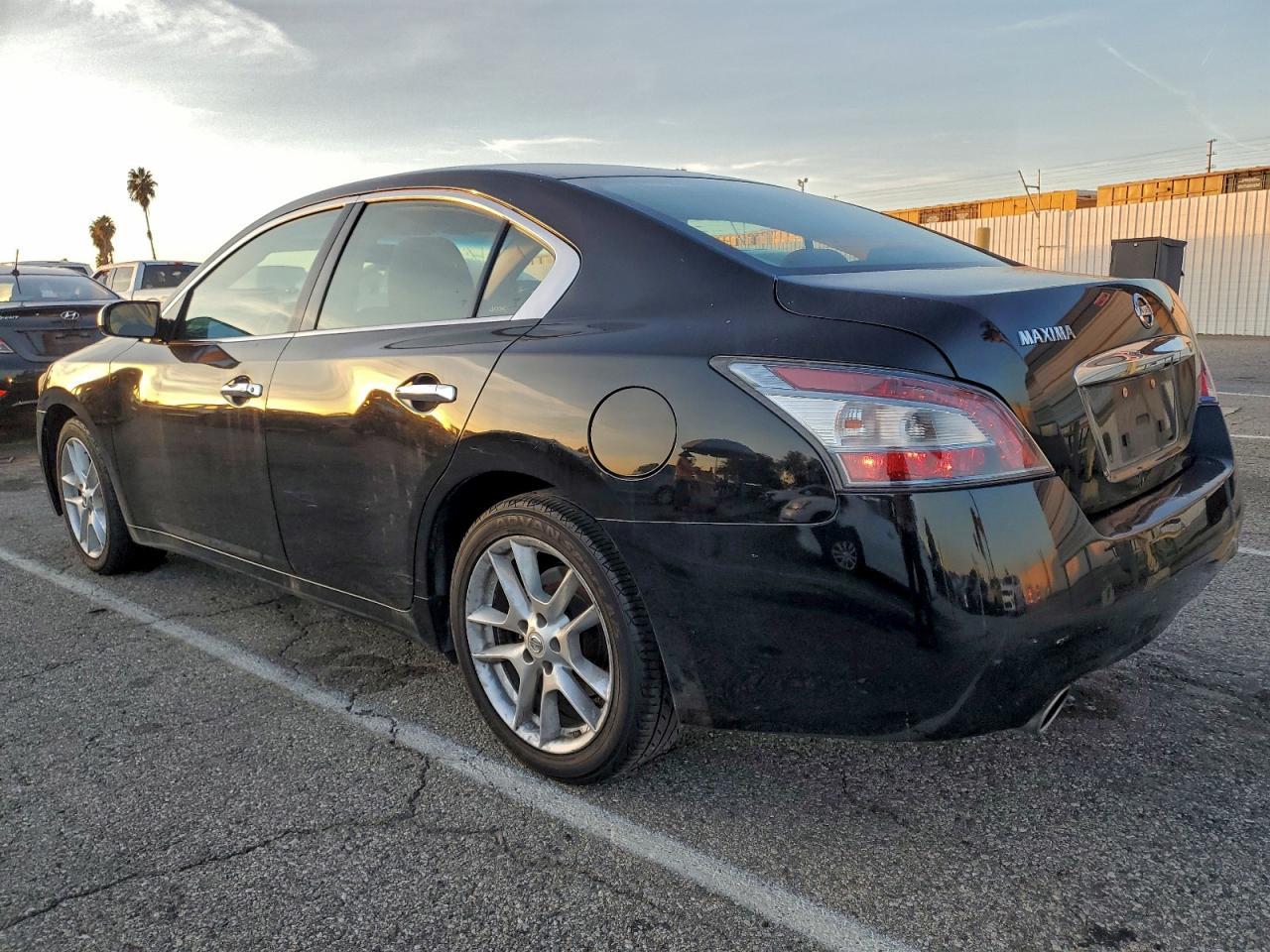 2012 NISSAN Maxima