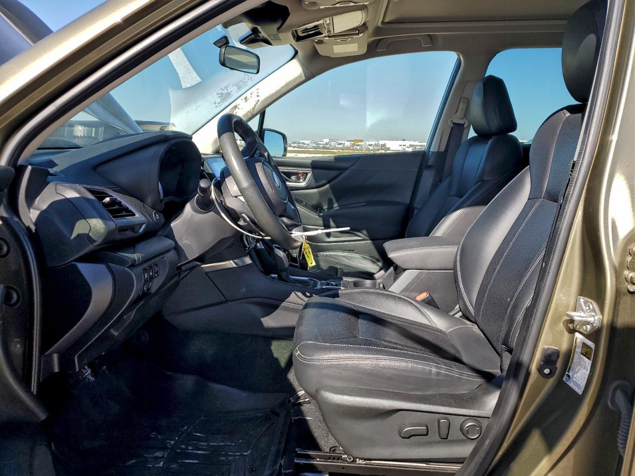 2023 SUBARU FORESTER