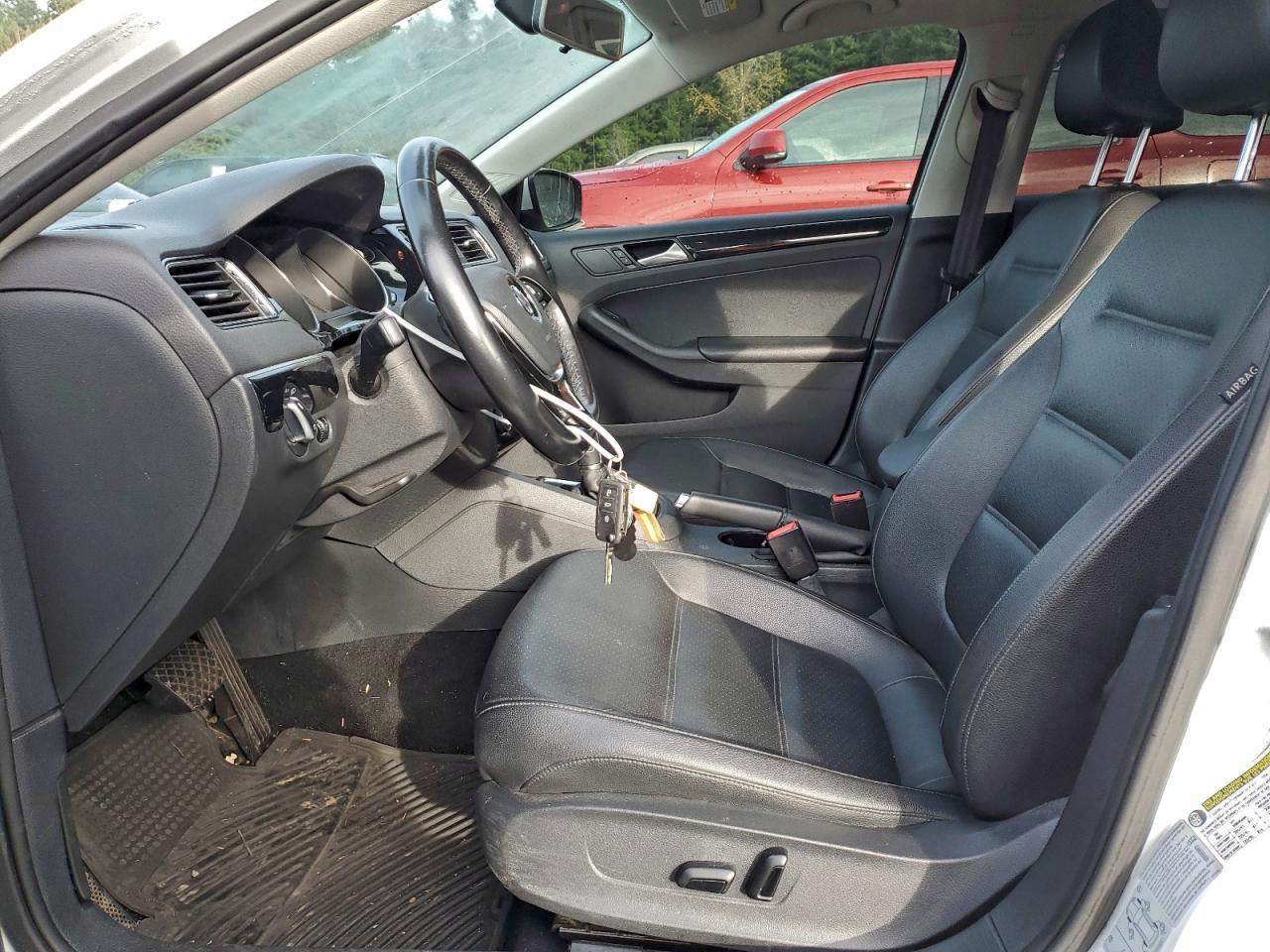 2017 VOLKSWAGEN JETTA