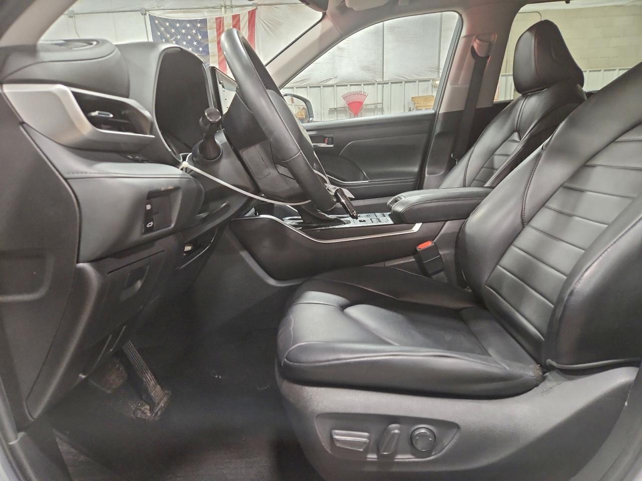 2022 TOYOTA HIGHLANDER