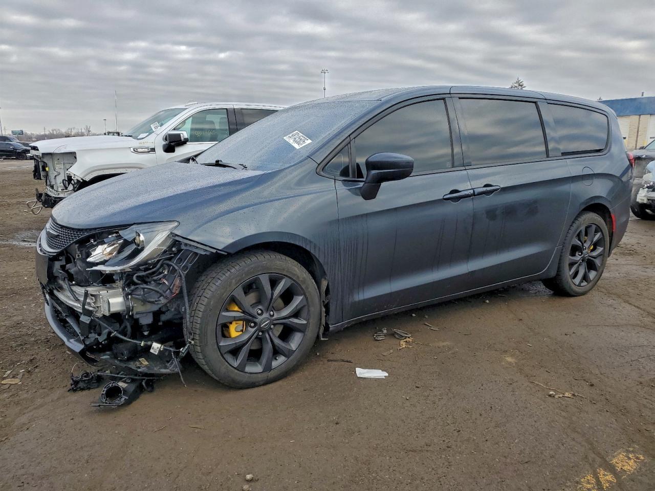 2020 CHRYSLER Pacifica