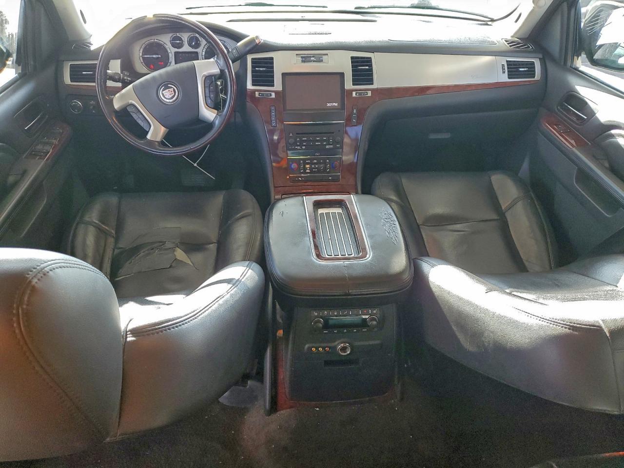 2013 CADILLAC Escalade ESV