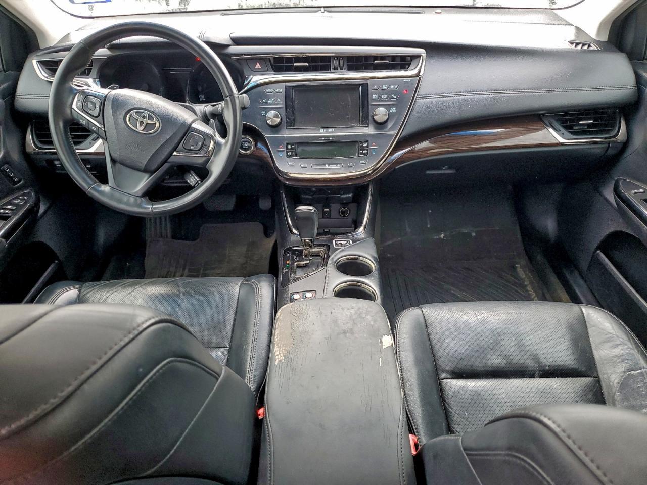2013 TOYOTA Avalon
