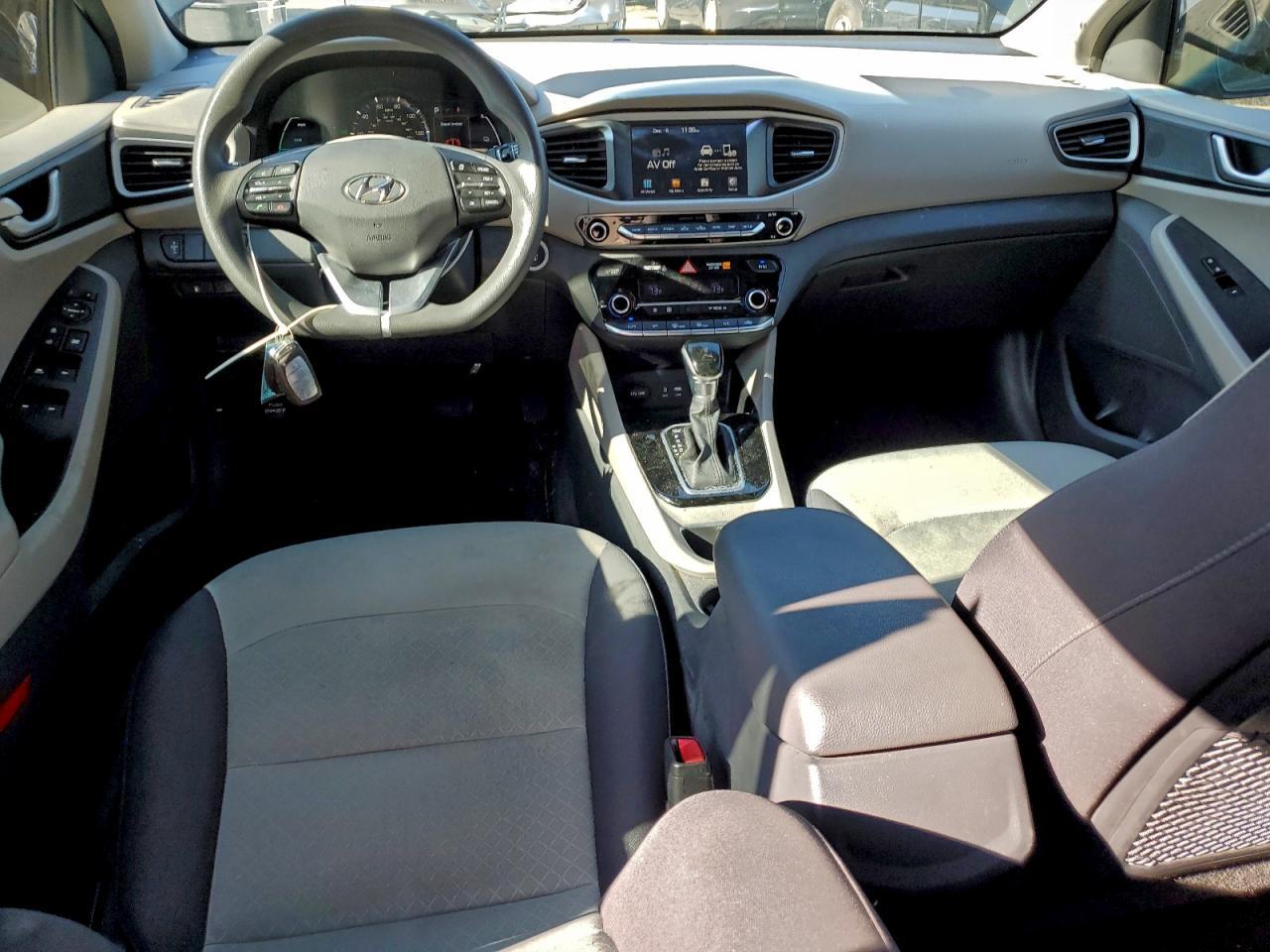 2017 HYUNDAI Ioniq