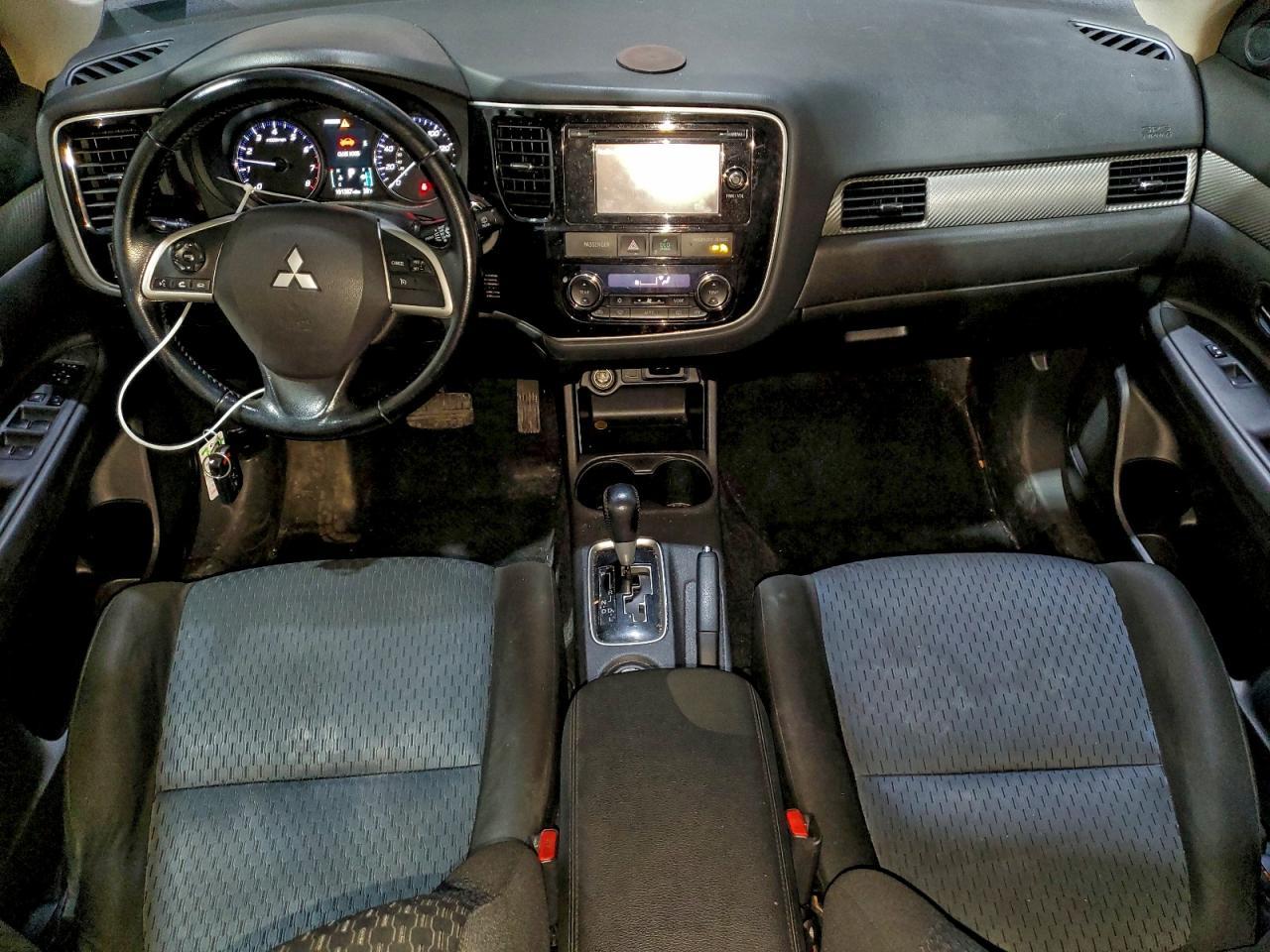 2014 MITSUBISHI outlander