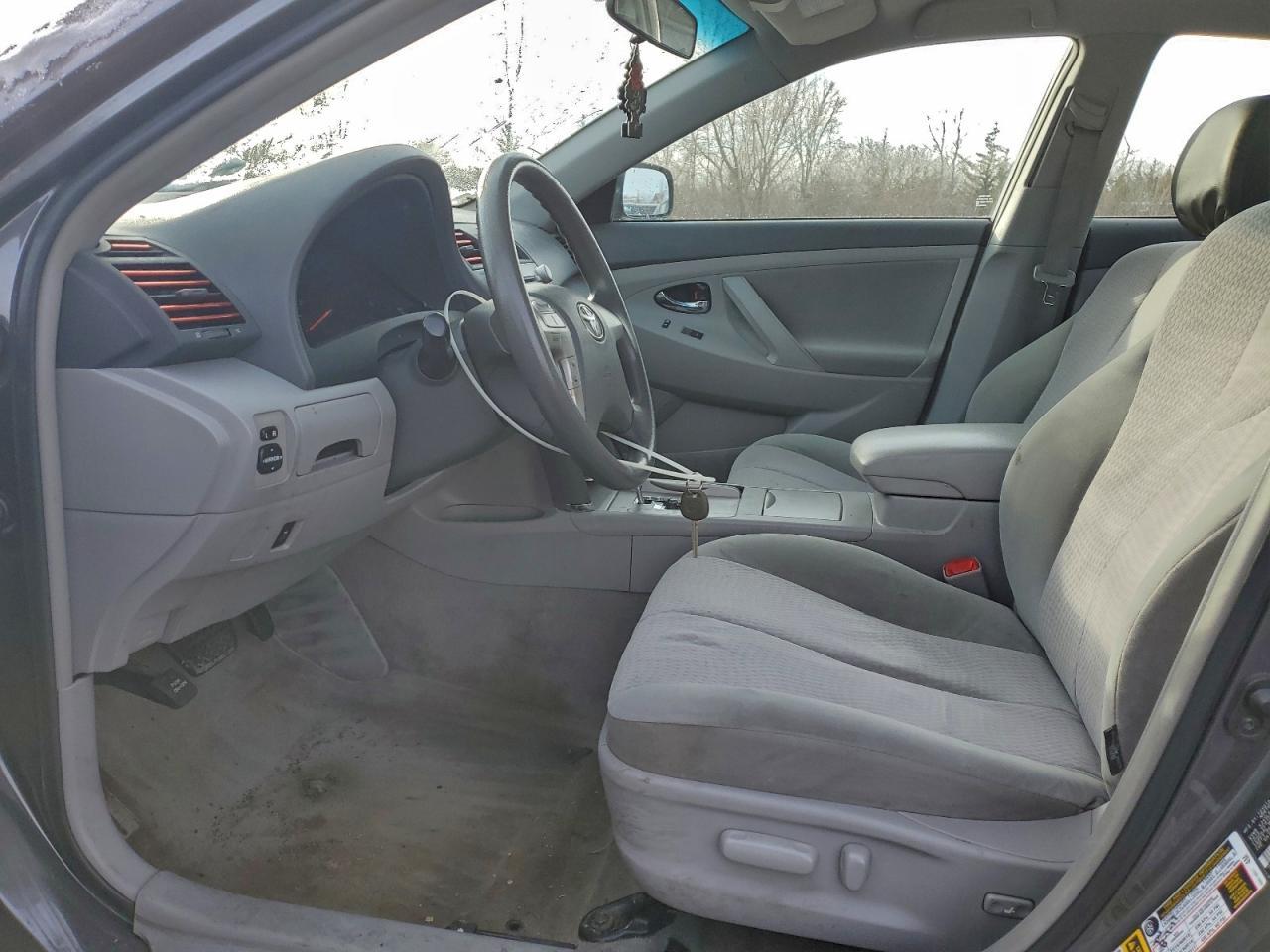 2010 TOYOTA CAMRY