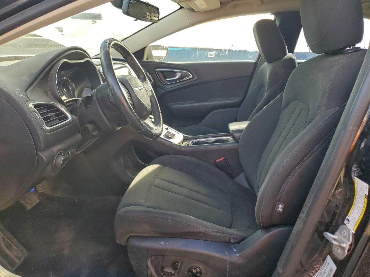 2016 CHRYSLER 200