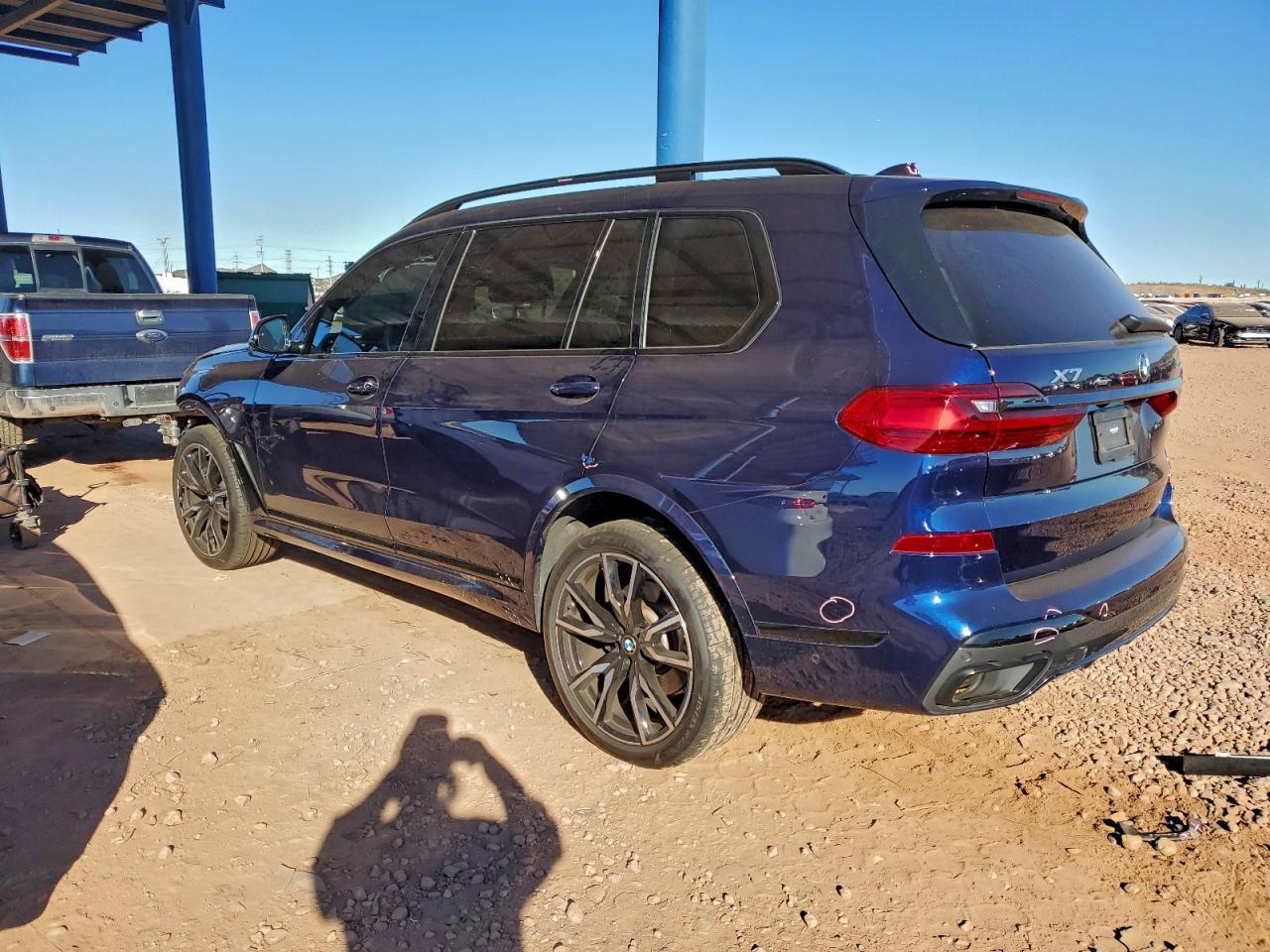 2022 BMW X7