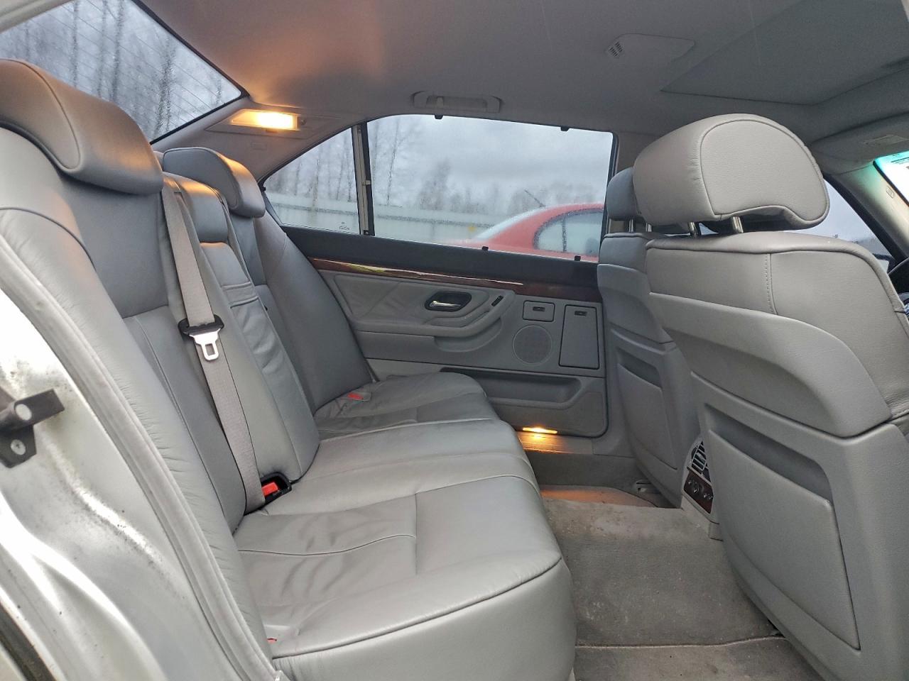 2001 BMW 7 series