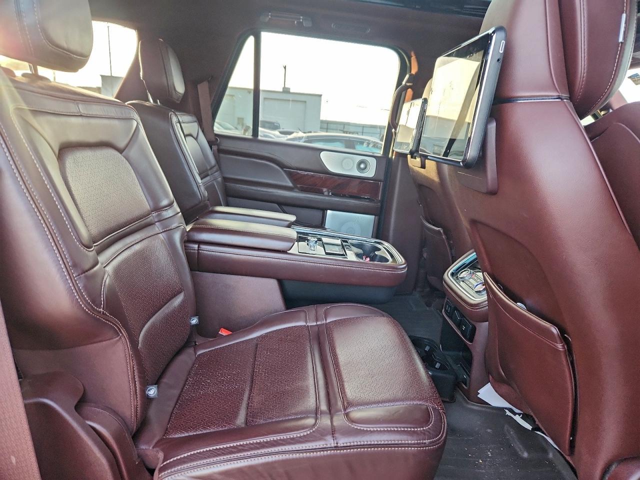2018 LINCOLN Navigator