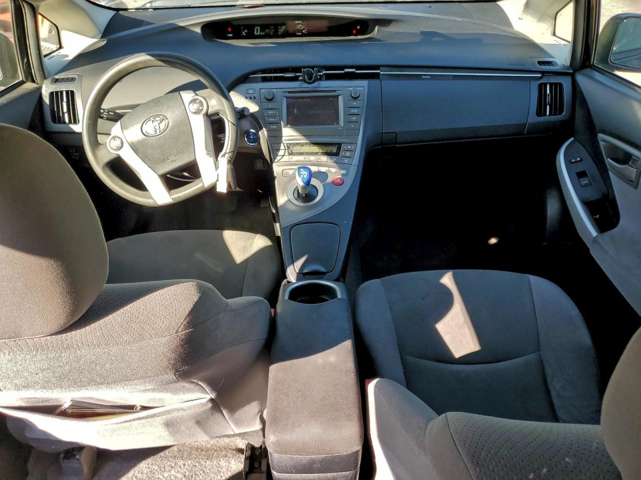 2014 TOYOTA PRIUS